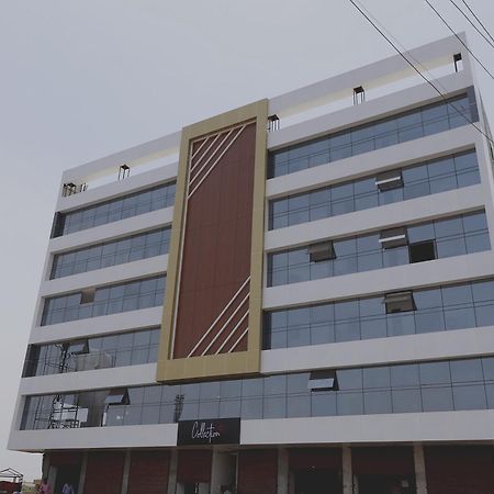 Collection O Manjari - Mundhwa Road Formerly 7 Treats Exterior foto
